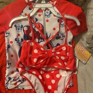 Girls 2 piece swimsuit and rash guard